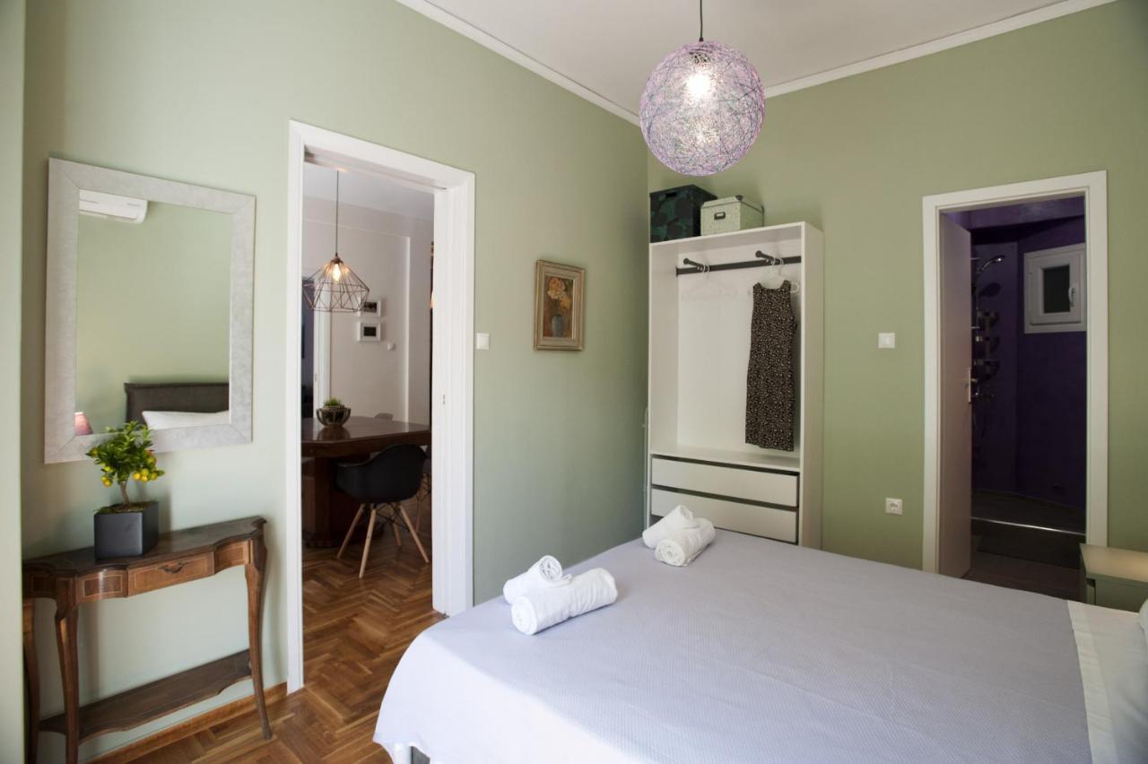 Modern-Vintage apartment by Acropolis museum Athènes Extérieur photo